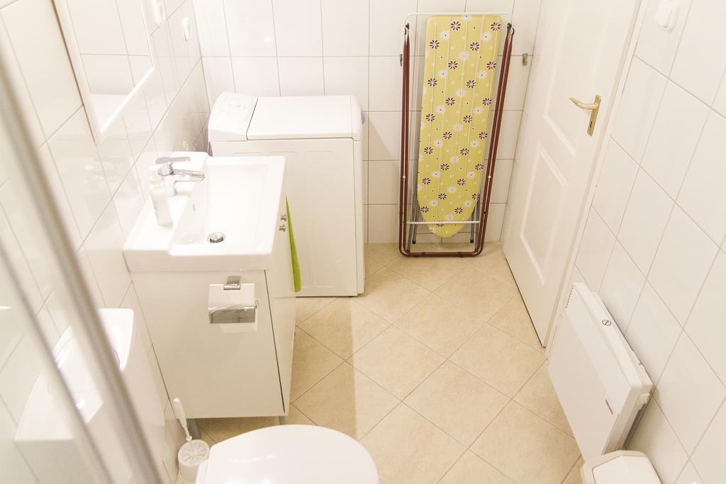 Authentic Klauzal Apartment Budapest Eksteriør billede